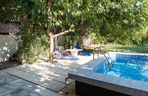 Vrahati Villa | CorinthianVillas Orange Villa