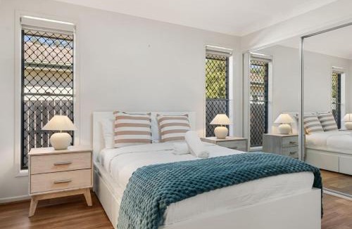 Keperra House | Cosy 4BR Home with Yard in Peaceful Keperra