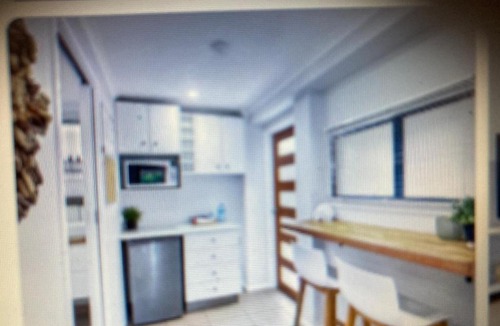 Birtinya Bed & Breakfast | Cosy coastal studio 900 m