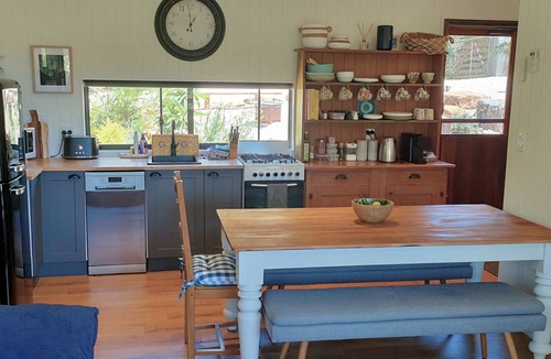 Wongawallan Cottage | Cottage (Farmstyle) in Gold Coast Hinterland close to Theme Parks & Mt Tamborine