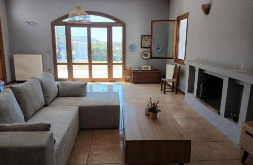 Skiros Villa | Cottage in Kalikri-Loutro area