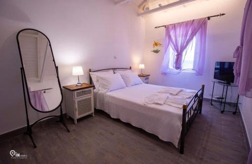 Paralia Kallonis House | Cottage On The Wave With Amazing View