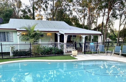 Capalaba Cottage | Country Cottage Heart of Redlands