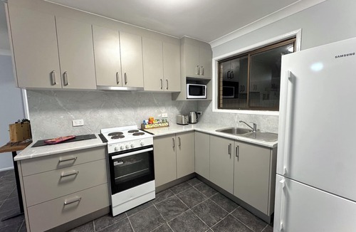 Stanthorpe House | Country Style Comfort in Stanthorpe | Close to everything | Newly renovated