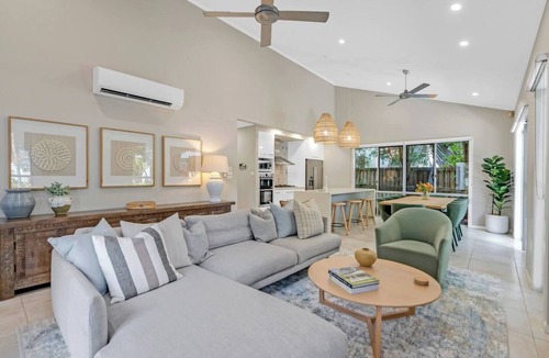Palm Cove Villa | Cove House Coastal Convenience by the Pool