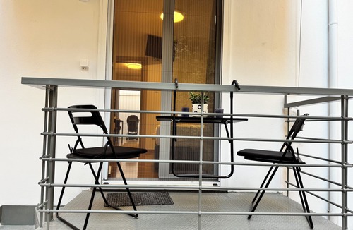 Glyfada Apartment | Cozy apartment in lovely Glyfáda with WiFi, AC