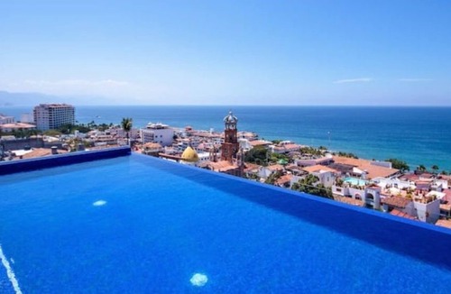 Downtown Puerto Vallarta Condo | Cozy Condo with Rooftop Infinity Pool