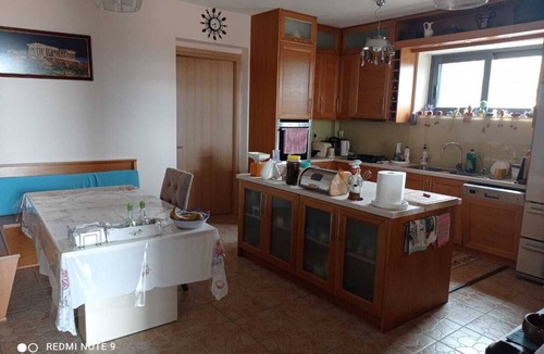 Lefktron House | Cozy family friendly shared home with stunning view