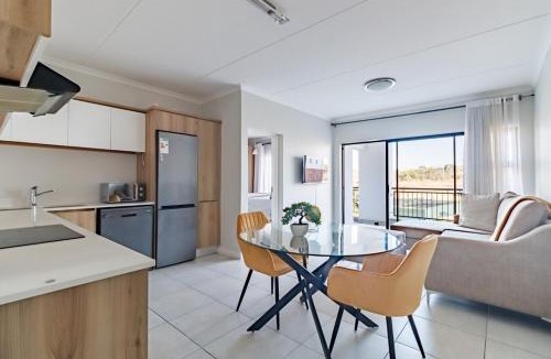 Tshwane Apartment | Crystal Lagoon lifestyle holiday