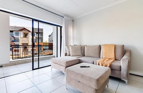 Tshwane Apartment | Crystal Lagoon lifestyle holiday