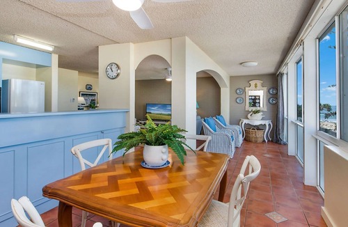 Kings Beach Apartment | Culverston Unit 1 Kings Beach QLD