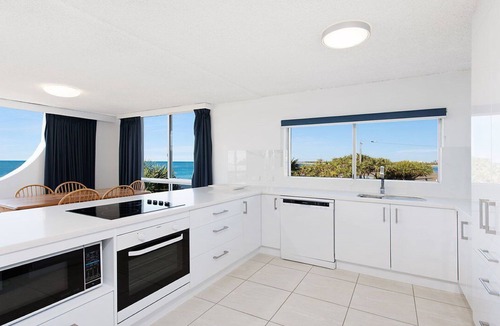 Kings Beach Apartment | Culverston Unit 11 Kings Beach QLD