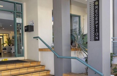 Palm Beach Apartment | Currumbin Sands Holiday Apartments