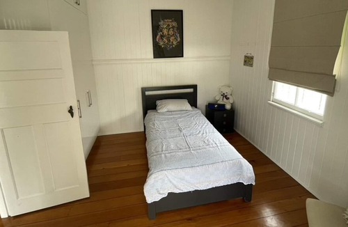 Paddington House | Cute, Clean, Convenient! Entire house100m from Caxton St and Suncorp but quiet!