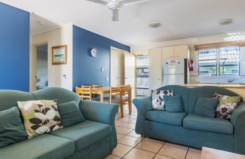 Maroochydore Apartment | "CWA" is centrally located and walking distance to all amenities.