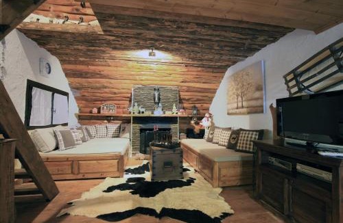 Eptalofos Ski Chalet | Dandy Villas Agoriani - Chalet Kallisti - Fireplace - Up to 6