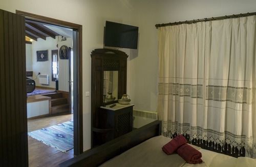 Amfikleia-Elateia House | Dandy Villas Amfiklia - Guest House Dafne - Garden