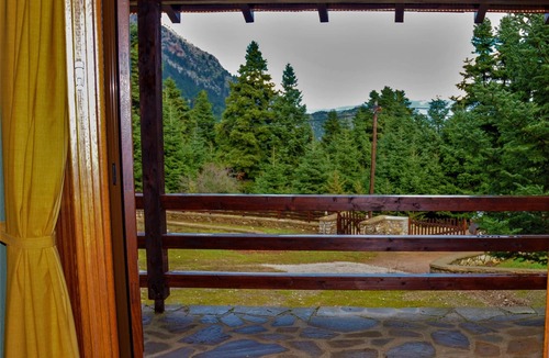 Eptalofos Villa | Dandy Villas Elatodasos - Chalet Artemis - Fir Forest - Jeep & Nature Lovers
