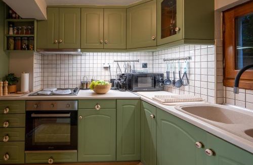 Ioannina Town Centre Villa | Dandy Villas Ioannina -Colorful Boutique House-in Old Town-Cozy