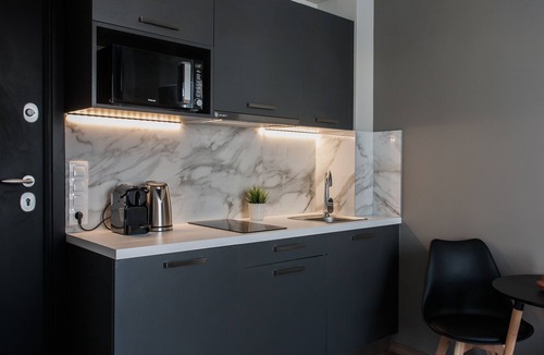 Kinosargous Apartment | Dashing 1BR Apartment at WYZ Athens