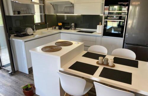 Khalandrion Apartment | Dazzling and stylish 2BR Apartment