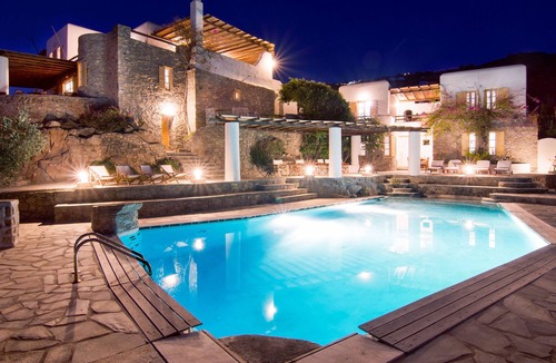 Houlakia Apartment | Deluxe Double or Twin room with balcony and Sea View