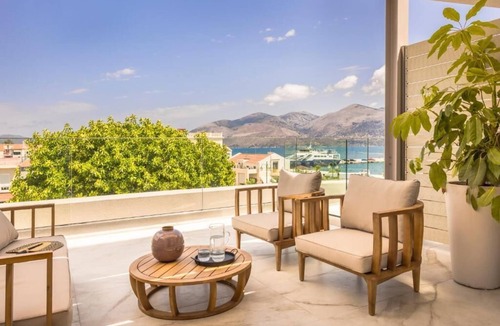 Lixouri Apartment | DELUXE PIAZZA SUITE