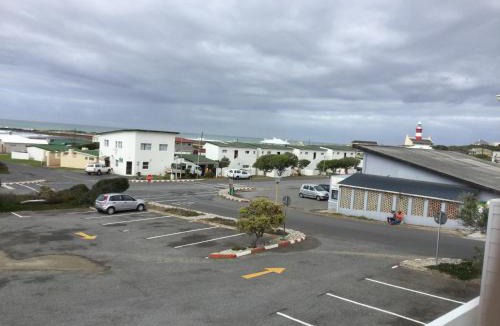 L'Agulhas Apartment | D’Hub guest cottage