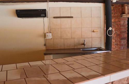Bela-Bela House | Die Huis - Self Catering