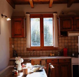Distomo-Arachova-Antikyra Ski Chalet | Diminio 1 Whole House - Chalet