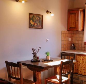 Distomo-Arachova-Antikyra Ski Chalet | Diminio 1 Whole House - Chalet