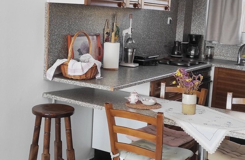 Amarinthos Apartment | Dimitra's: Window to Evoikos