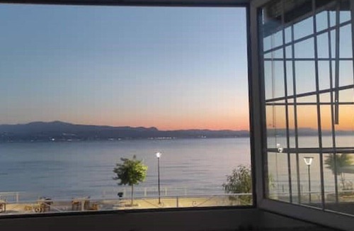Amarinthos Apartment | Dimitra's: Window to Evoikos