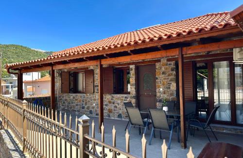 Dirfys-Messapia House | Dirfys House