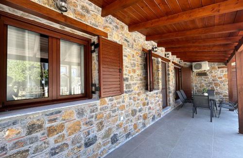 Dirfys-Messapia House | Dirfys House