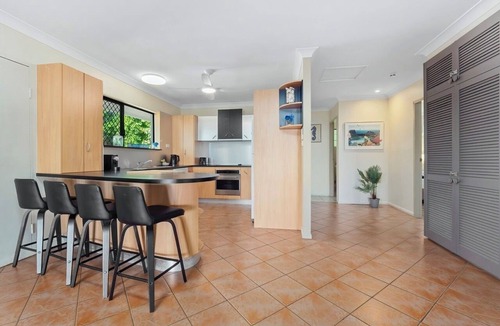 Clifton Beach House | Dolce Vita Beach House 4 Bedrooms