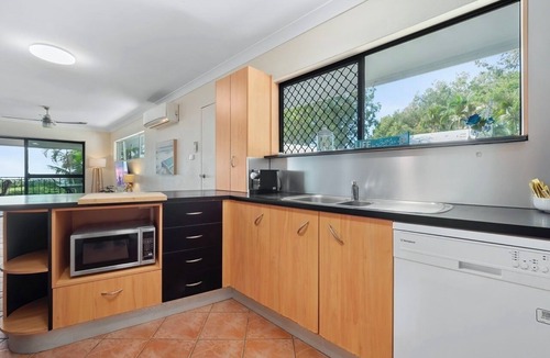 Clifton Beach House | Dolce Vita Beach House 4 Bedrooms