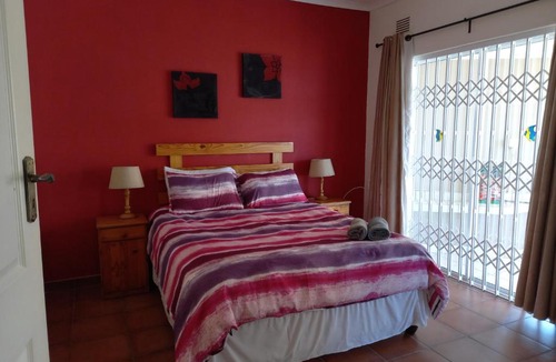 Margate Beach Apartment | Dolphin View Margate