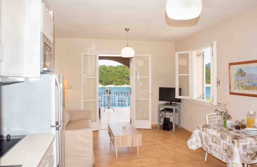 Fiskardo House | DREAM STAY Windward Suite @ Fiscardo waterfront