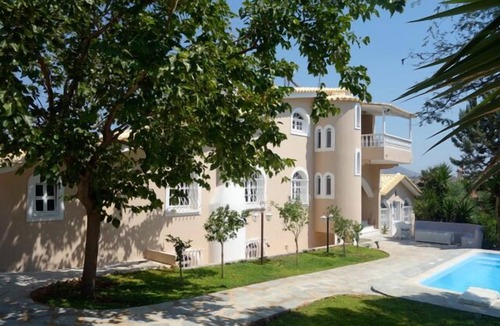 Kropia Villa | Dream villa with private pool + sea view, for holidays/Athens trips. €280.-/night