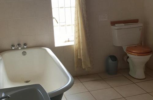 Fouriesburg House | Drs Place Guesthouse