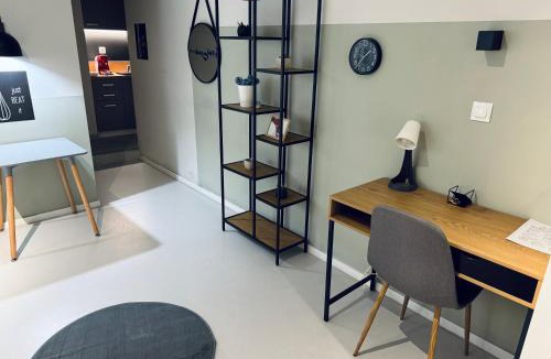 Vardaris Apartment | E2G URBAN STAY #G1