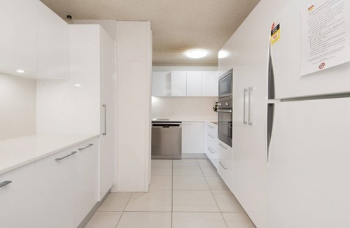 Caloundra Apartment | Edgecliffe Unit 10 Kings Beach QLD