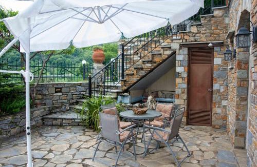 Agios Dimitrios Apartment | Efi's Guest House