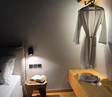 Milina Apartment | EJ Boutique Suites