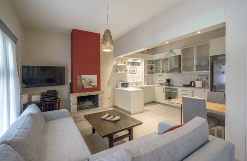Agia Paraskevi Apartment | Elegant 2BR Apartment close to metro