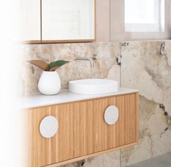 Sunshine Beach House | Elegant Beach House & Whale Watching Gem
