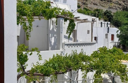 Aspous Apartment | Eleimonitria house is waiting to host you in the heart of the Aegean Sea