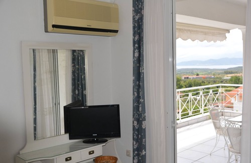 Istiaia-Aidipsos Apartment | ELENI'S VILLAGE RELAXATION HOME
