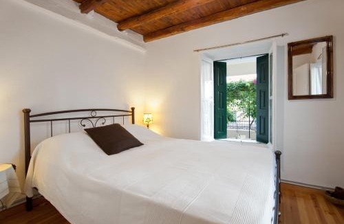 Delfoi House | Elia Apartments Chrisso